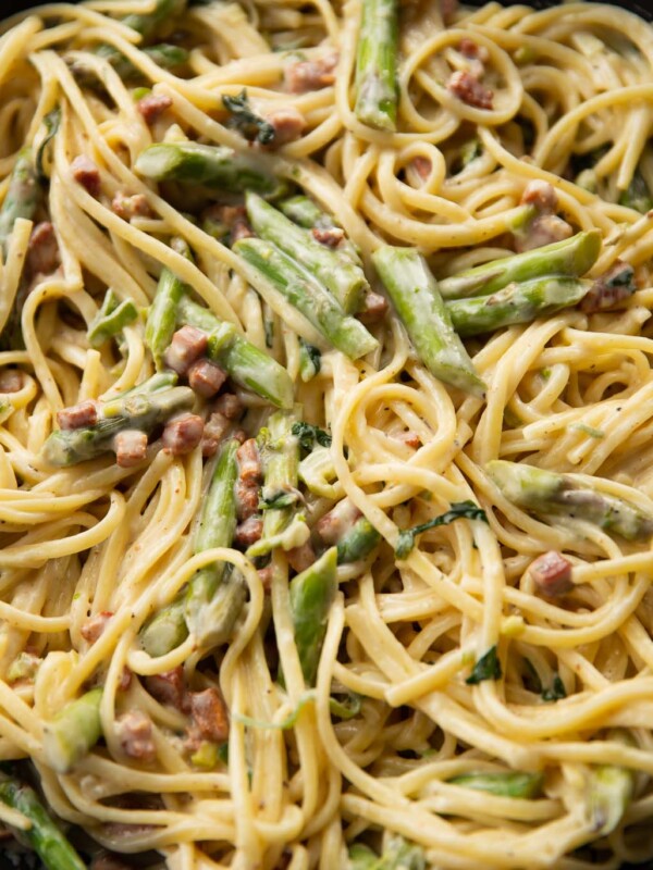 asparagus pasta in large pan